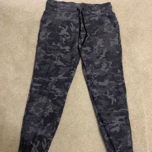 Lululemon joggers